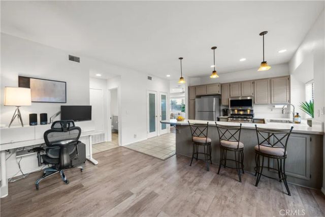 22732 Pear Court, Saugus, CA 91390