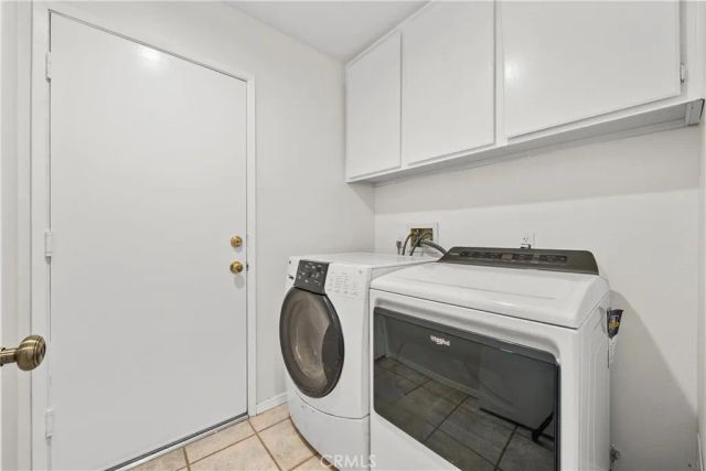 22732 Pear Court, Saugus, CA 91390