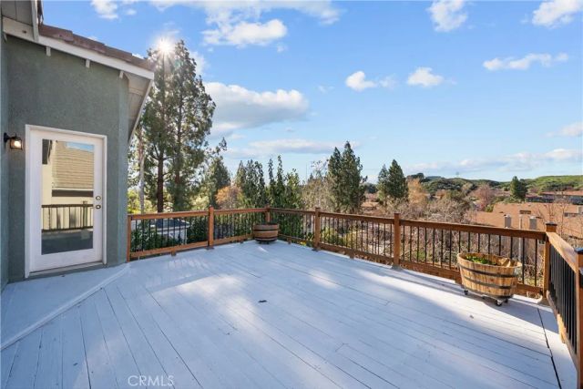22732 Pear Court, Saugus, CA 91390