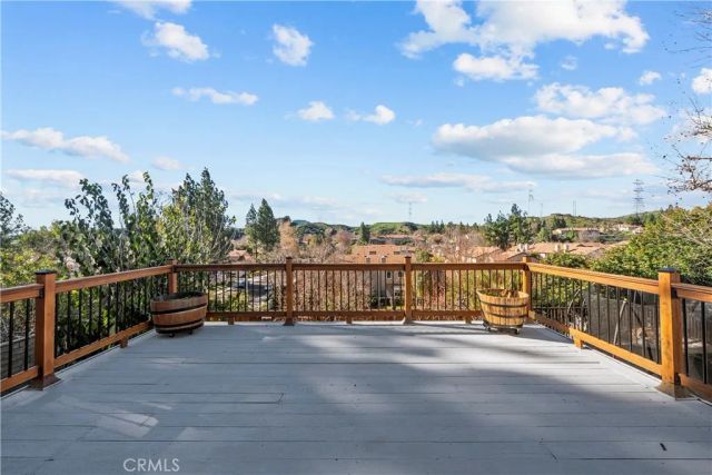 22732 Pear Court, Saugus, CA 91390