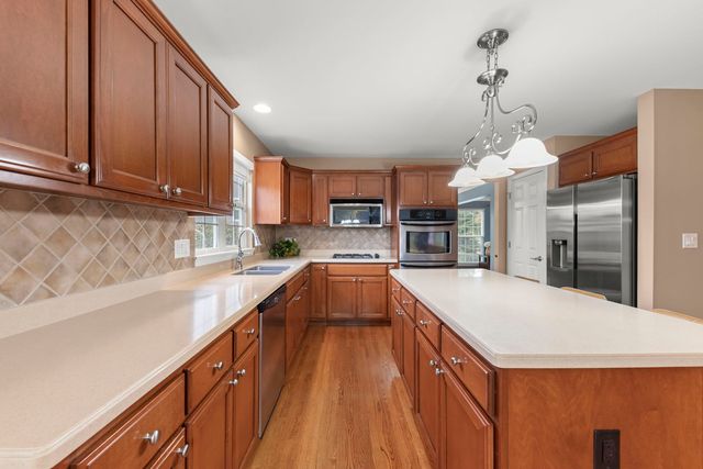 13521 Arborview Circle, Plainfield, IL 60585