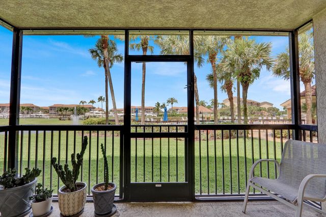 701 SEAFARER Circle 105, Jupiter, FL 33477