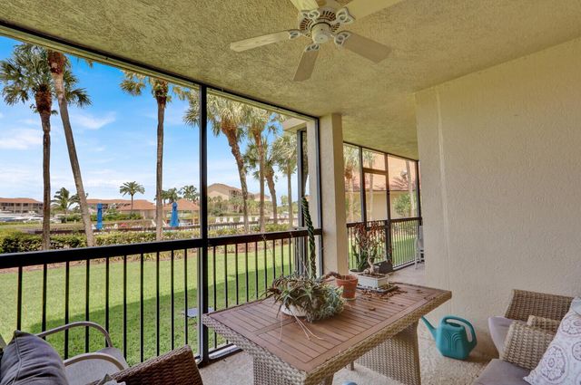 701 SEAFARER Circle 105, Jupiter, FL 33477
