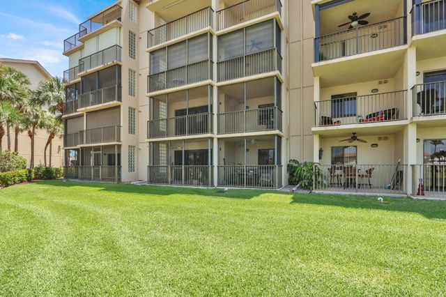 701 SEAFARER Circle 105, Jupiter, FL 33477