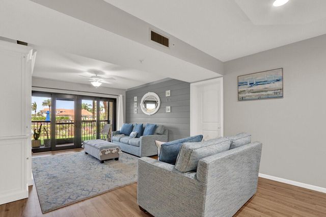 701 SEAFARER Circle 105, Jupiter, FL 33477