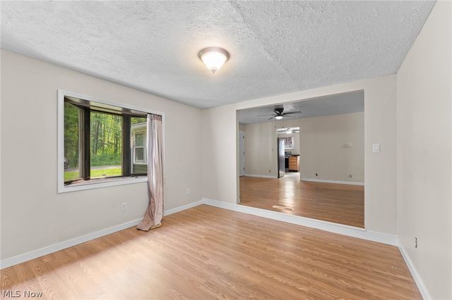 17632 Laurel Avenue, Lake Milton, OH 44429