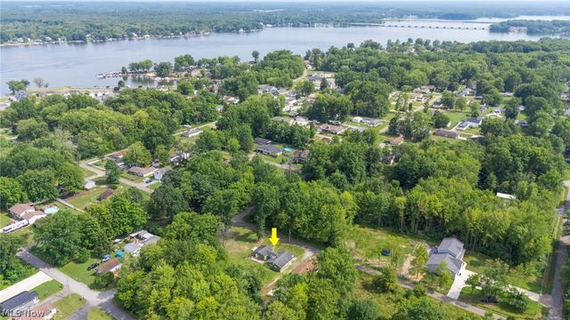 17632 Laurel Avenue, Lake Milton, OH 44429