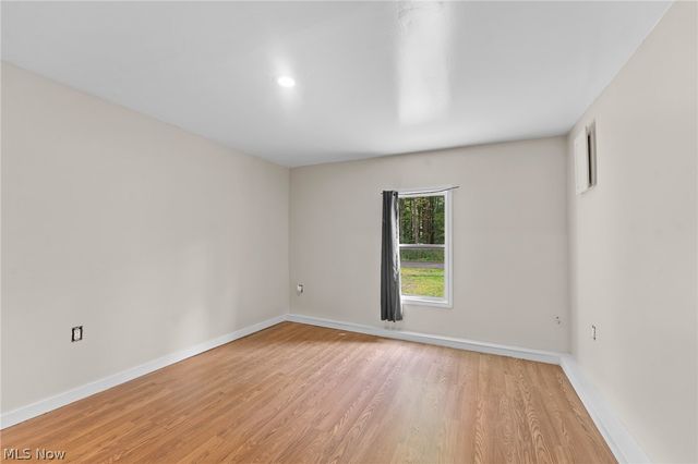 17632 Laurel Avenue, Lake Milton, OH 44429