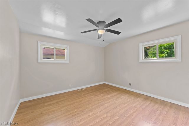 17632 Laurel Avenue, Lake Milton, OH 44429