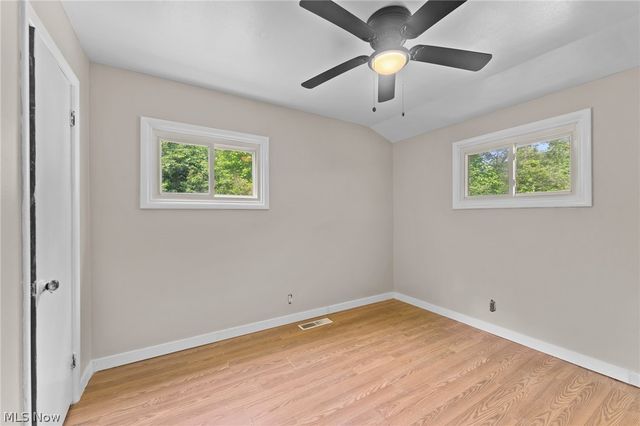 17632 Laurel Avenue, Lake Milton, OH 44429