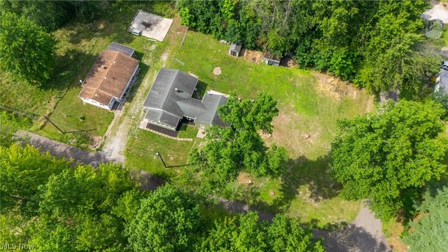 17632 Laurel Avenue, Lake Milton, OH 44429