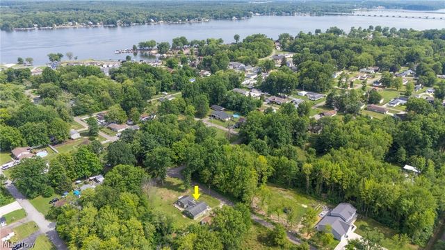 17632 Laurel Avenue, Lake Milton, OH 44429