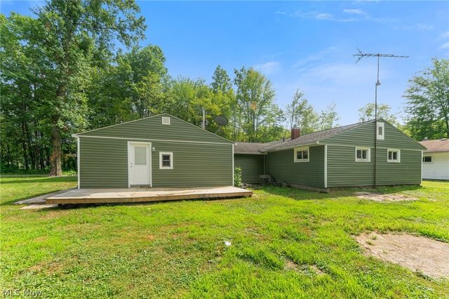 17632 Laurel Avenue, Lake Milton, OH 44429