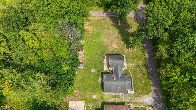 17632 Laurel Avenue, Lake Milton, OH 44429