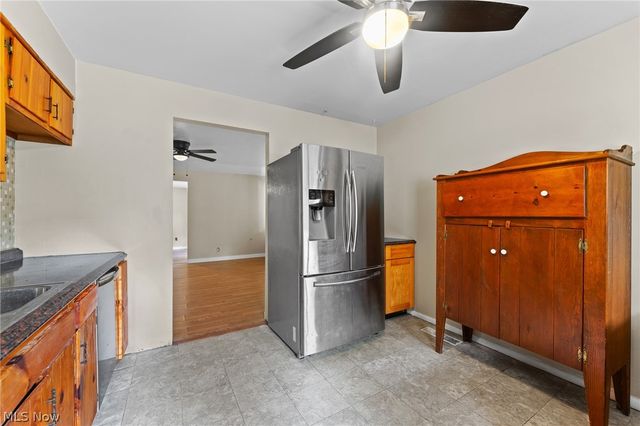 17632 Laurel Avenue, Lake Milton, OH 44429