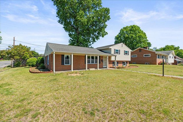 3402 Crittendon AVE NW, Roanoke, VA 24012