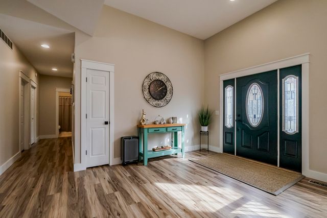 6691 E Point Drive, Fruitport, MI 49415