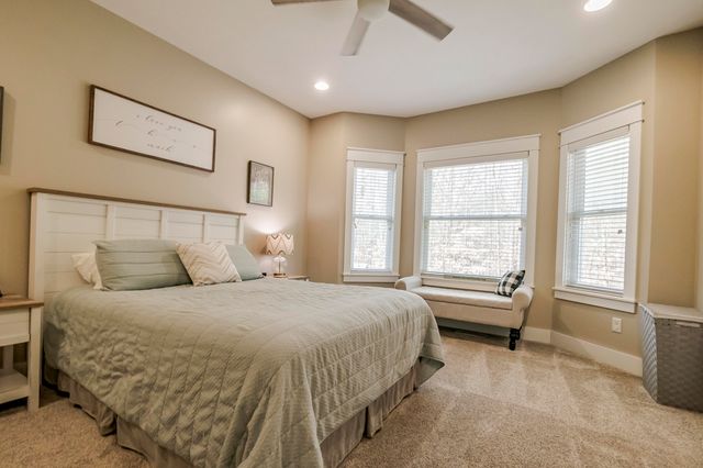 6691 E Point Drive, Fruitport, MI 49415