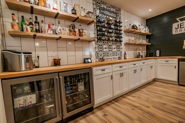 6691 E Point Drive, Fruitport, MI 49415