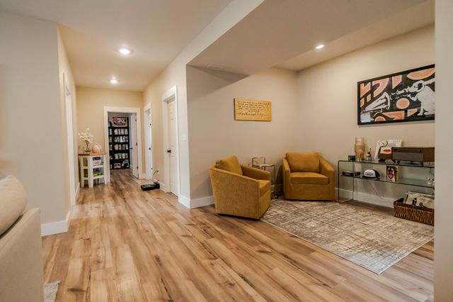 6691 E Point Drive, Fruitport, MI 49415