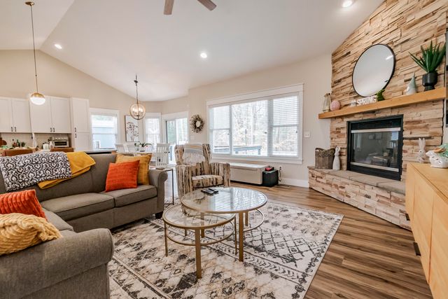 6691 E Point Drive, Fruitport, MI 49415