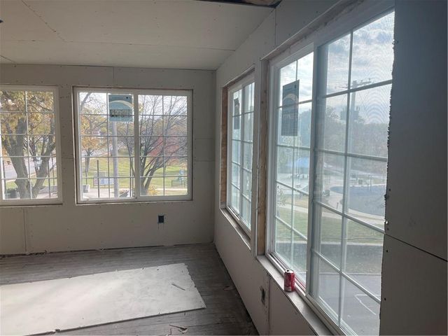 2746 Brooklyn Avenue, Kansas City, MO 64109