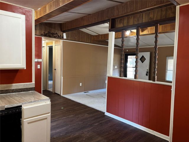 40 Pine Avenue, Huntsville, TX 77340