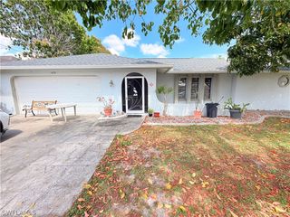 1439 SE 15th ST, Cape Coral, FL 33990