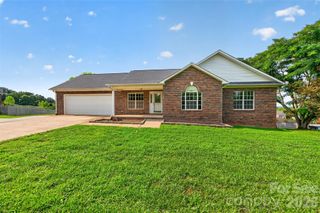 5706 George Hildebran School Road, Hickory, NC 28602