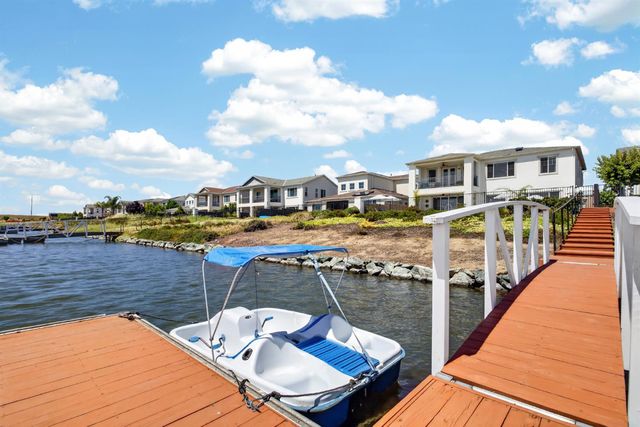 1648 Locksley Dr, Lathrop, CA 95330