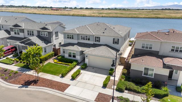 1648 Locksley Dr, Lathrop, CA 95330