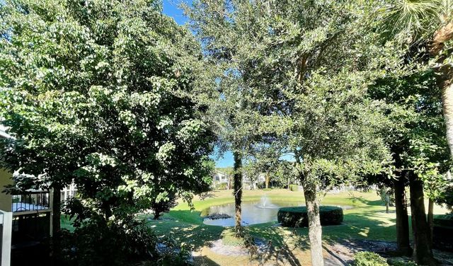 11863 Wimbledon Circle 547, Wellington, FL 33414