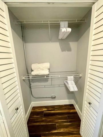 11863 Wimbledon Circle 547, Wellington, FL 33414