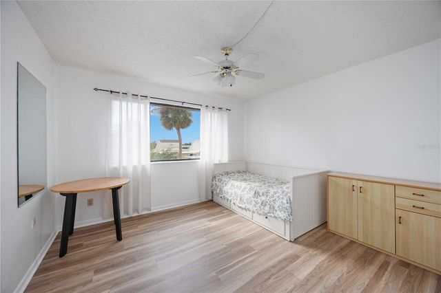 2767 HORSESHOE COURT Q-3, Sarasota, FL 34235