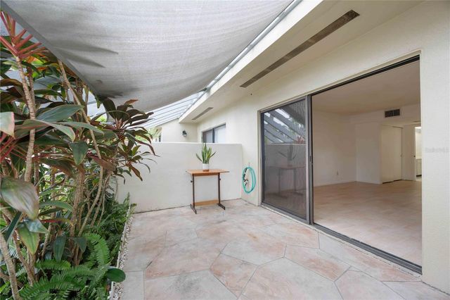 2767 HORSESHOE COURT Q-3, Sarasota, FL 34235