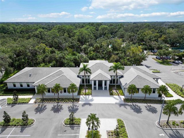 2767 HORSESHOE COURT Q-3, Sarasota, FL 34235