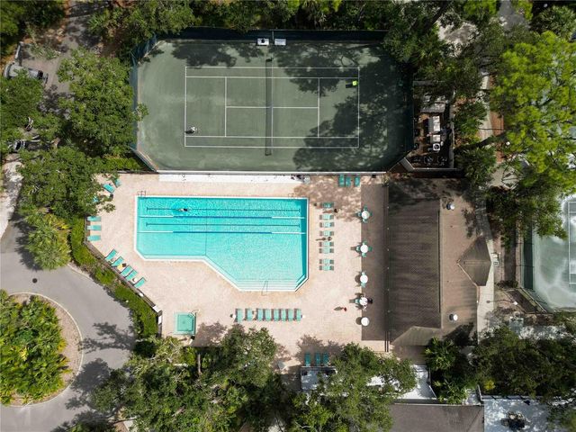 2767 HORSESHOE COURT Q-3, Sarasota, FL 34235