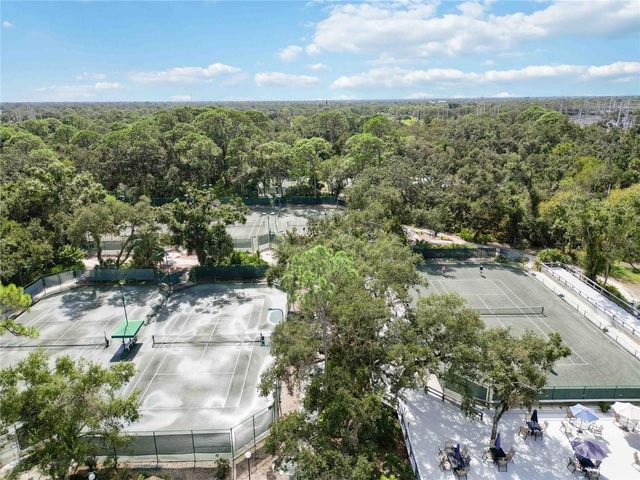 2767 HORSESHOE COURT Q-3, Sarasota, FL 34235