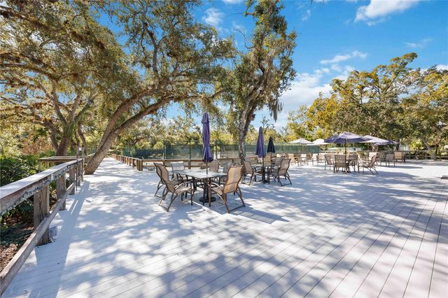 2767 HORSESHOE COURT Q-3, Sarasota, FL 34235