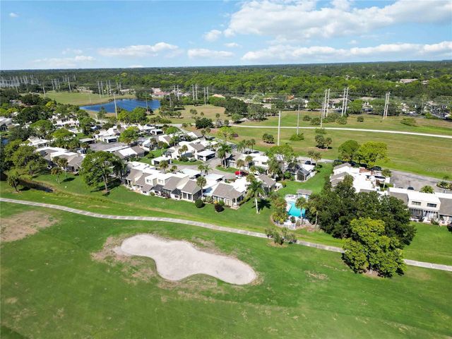 2767 HORSESHOE COURT Q-3, Sarasota, FL 34235