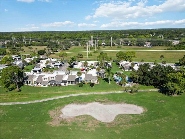 2767 HORSESHOE COURT Q-3, Sarasota, FL 34235