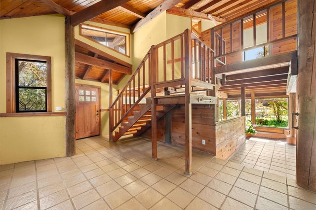 24066 Timber Ridge Dr, Auburn, CA 95602