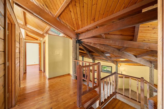 24066 Timber Ridge Dr, Auburn, CA 95602