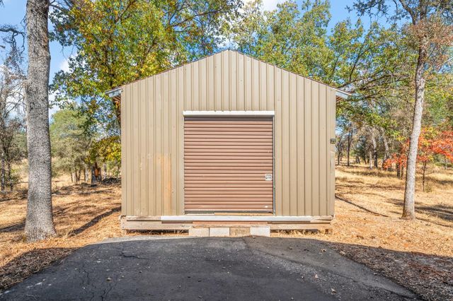 24066 Timber Ridge Dr, Auburn, CA 95602