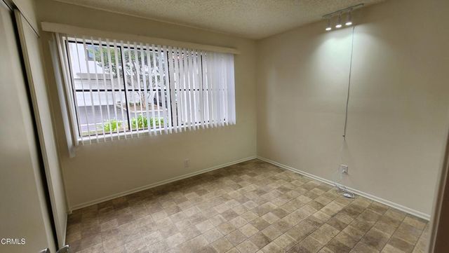 29 Mission Plaza Drive, Ventura, CA 93001