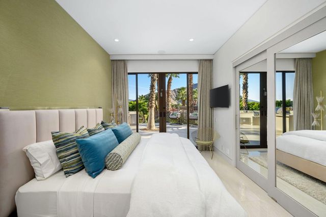 911 Juarez Avenue, Palm Springs, CA 92262