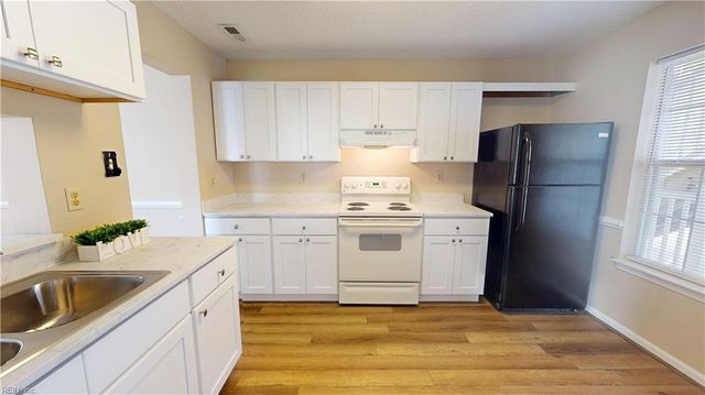 2127 Refuge CT, Virginia Beach, VA 23454