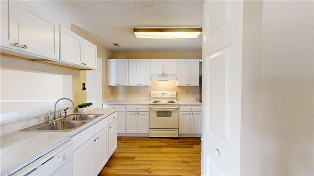 2127 Refuge CT, Virginia Beach, VA 23454