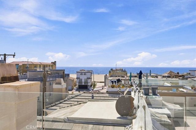 137 Lyndon Street, Hermosa Beach, CA 90254