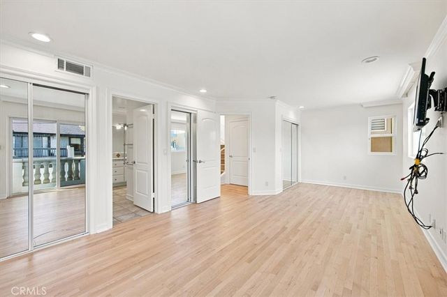 137 Lyndon Street, Hermosa Beach, CA 90254